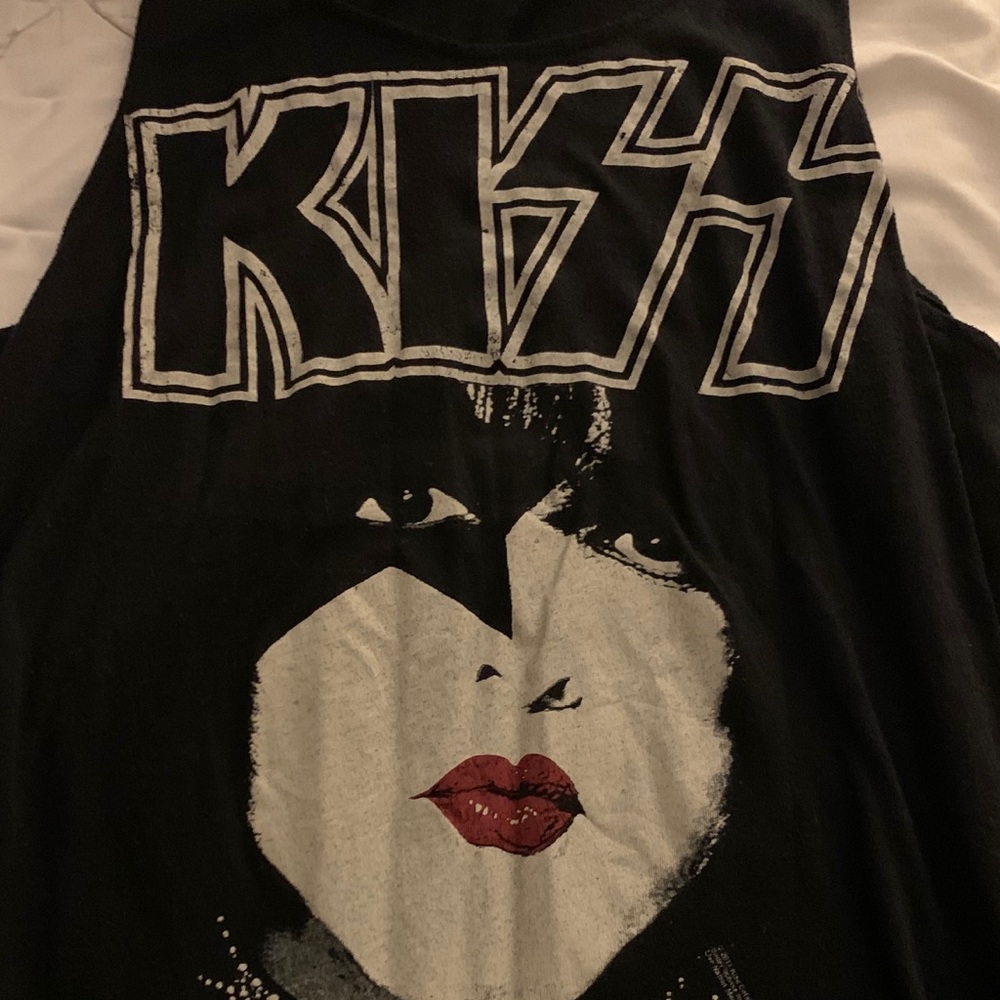 Kiss tank w/fringes